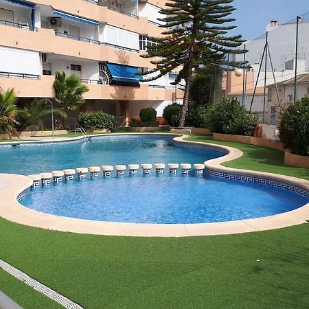 Apartament Flamingo Z Basenem Torrevieja Exterior photo